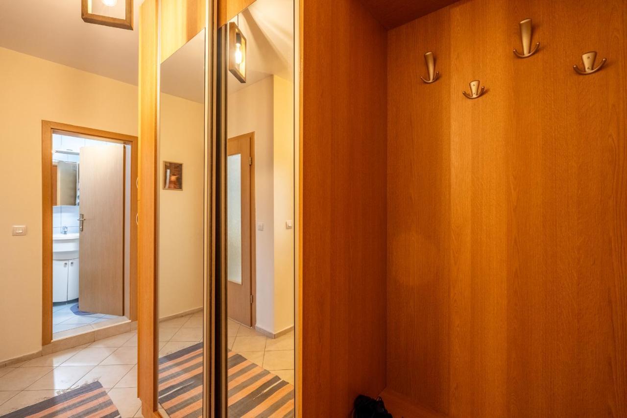 Premium Comfy 2Bdr Apt - Free Parking - Fast Wi-Fi Sofia Exterior photo